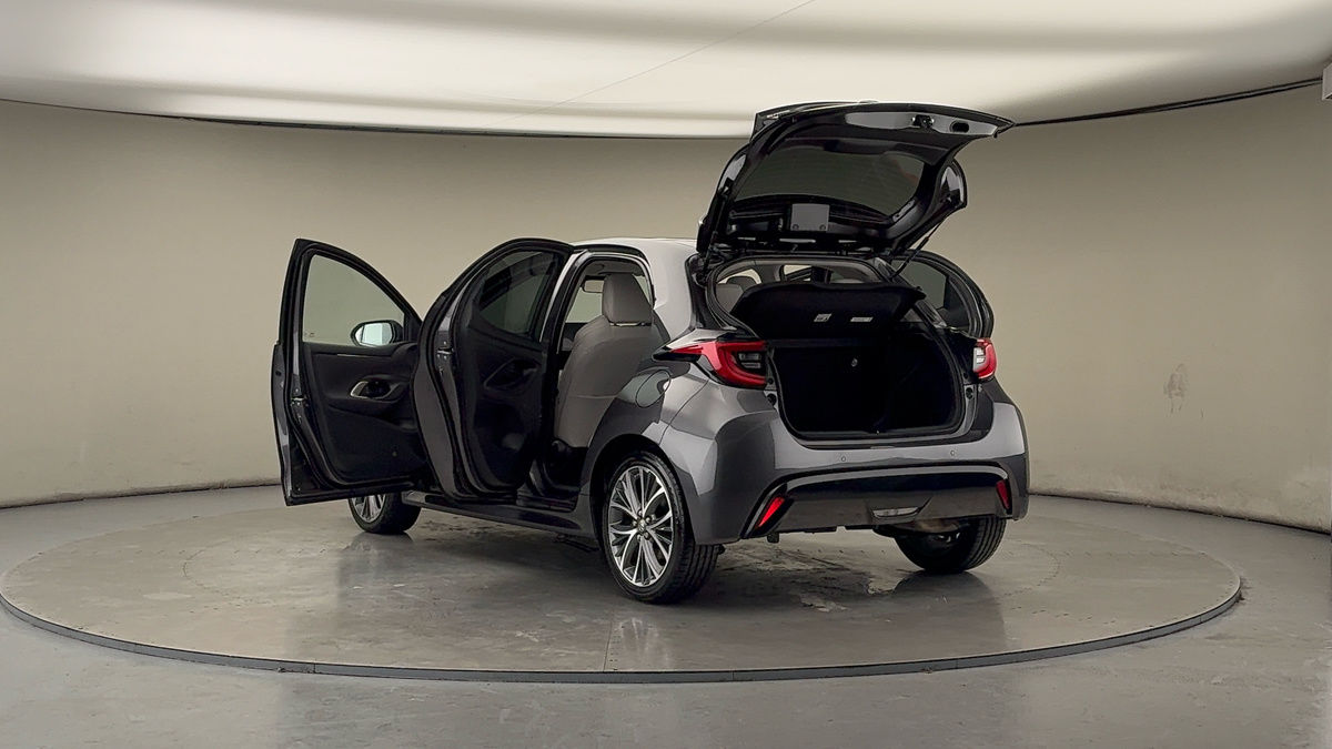 Used Toyota Yaris 2022 for sale - 77277062: Photo 23