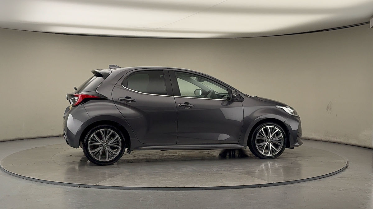 Used Toyota Yaris 2022 for sale - 77277062: Photo 37