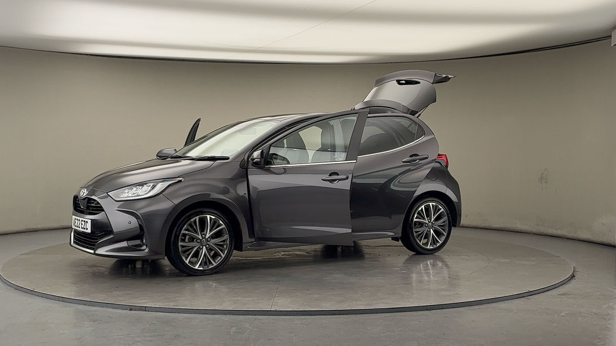 Used Toyota Yaris 2022 for sale - 77277062: Photo 48