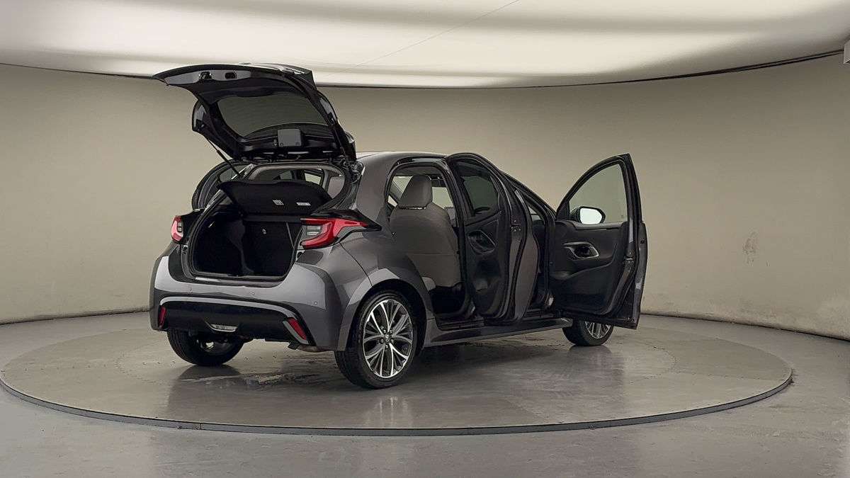 Used Toyota Yaris 2022 for sale - 77277062: Photo 58