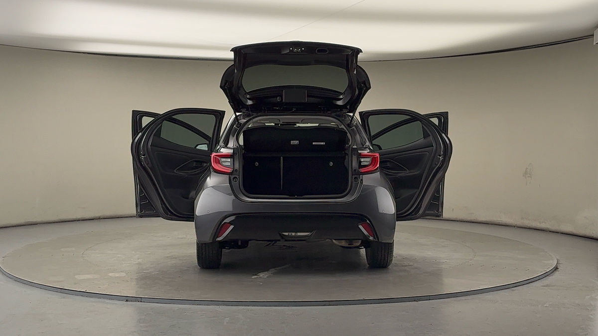 Used Toyota Yaris 2022 for sale - 77277062: Photo 60