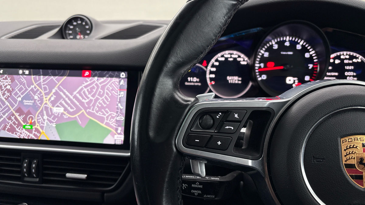 Used Porsche Cayenne 2018 for sale - 77014699: Photo 13