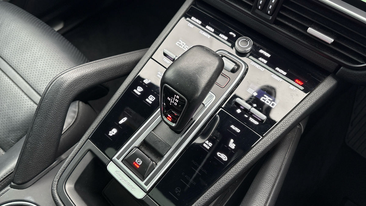 Used Porsche Cayenne 2018 for sale - 77014699: Photo 26