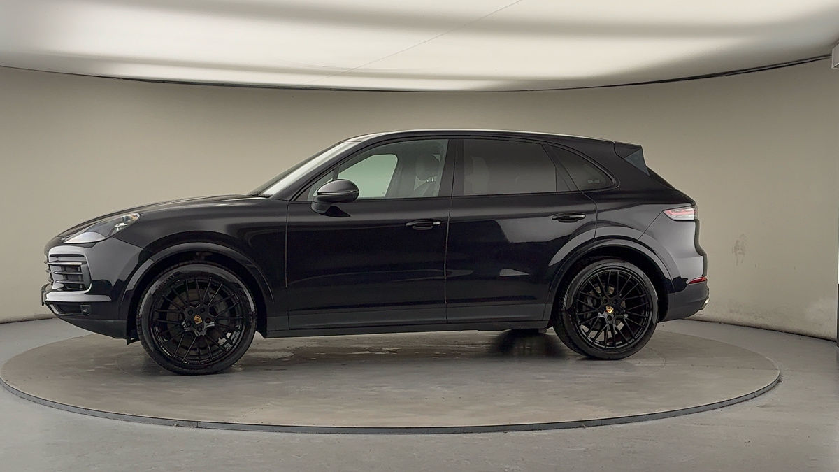 Used Porsche Cayenne 2018 for sale - 77014699: Photo 30