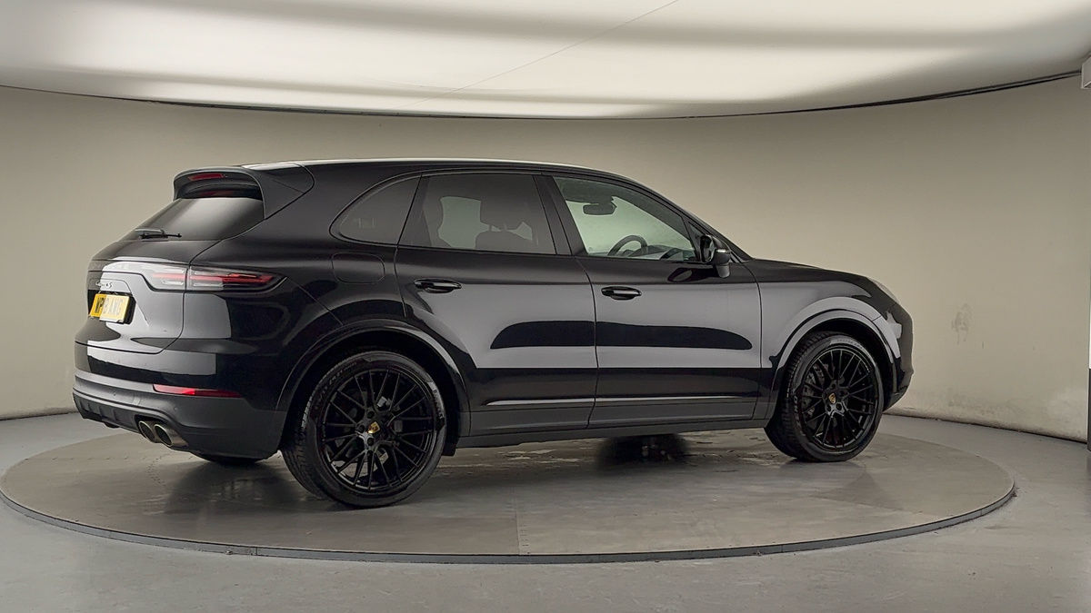 Used Porsche Cayenne 2018 for sale - 77014699: Photo 40