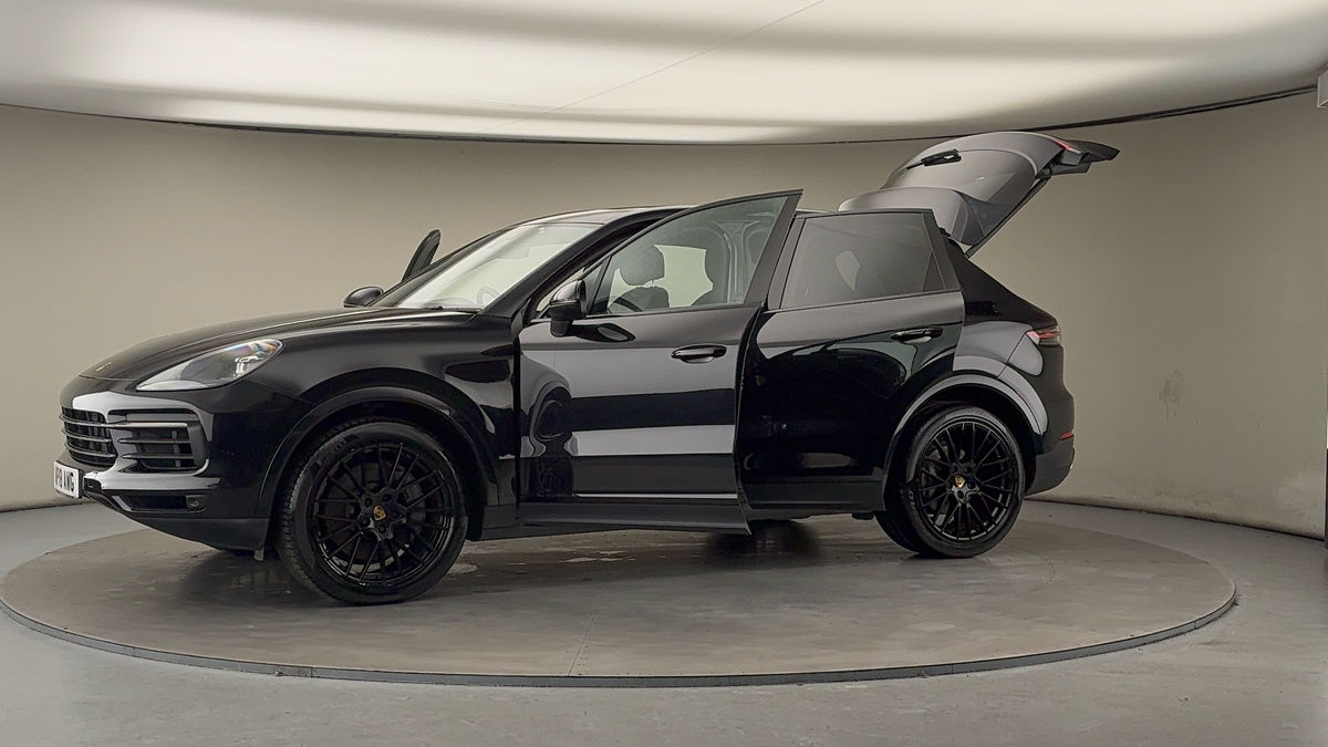 Used Porsche Cayenne 2018 for sale - 77014699: Photo 50