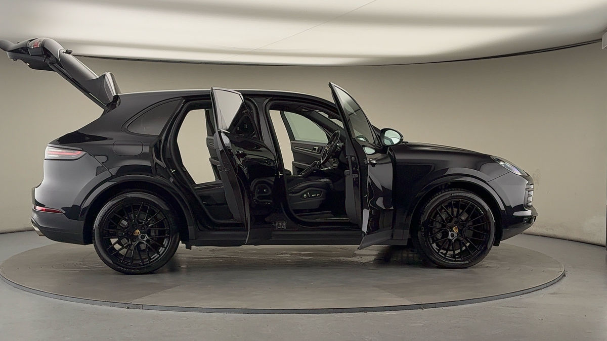 Used Porsche Cayenne 2018 for sale - 77014699: Photo 58