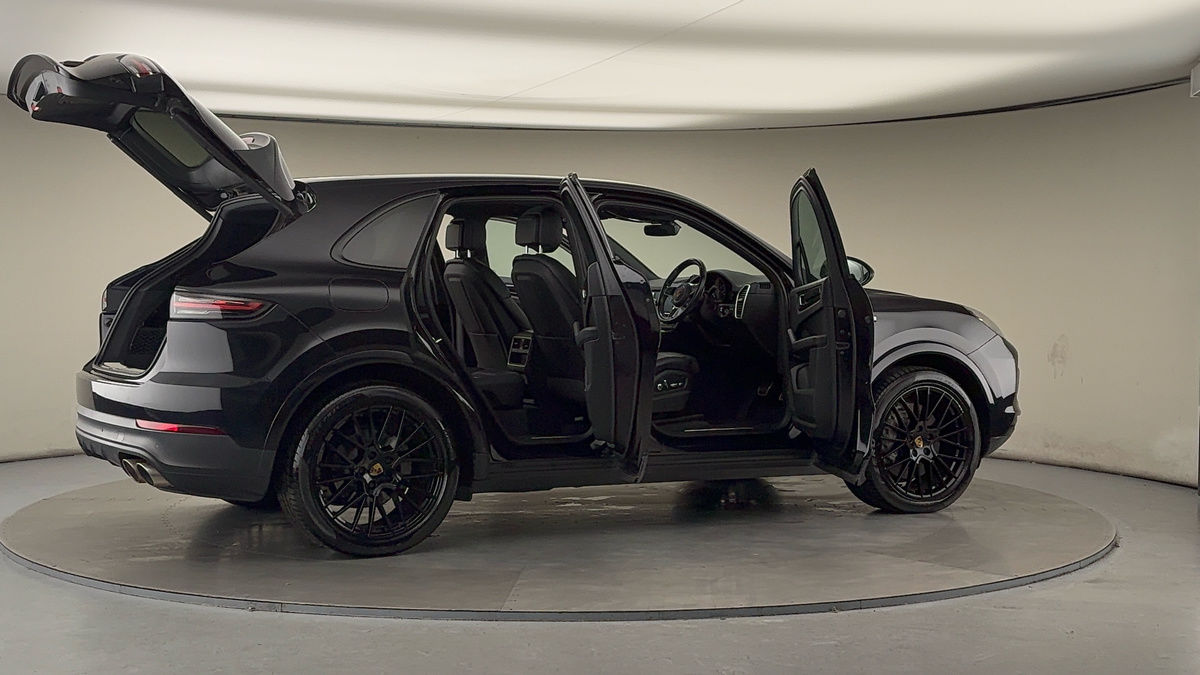 Used Porsche Cayenne 2018 for sale - 77014699: Photo 59