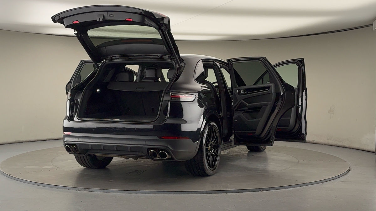 Used Porsche Cayenne 2018 for sale - 77014699: Photo 61