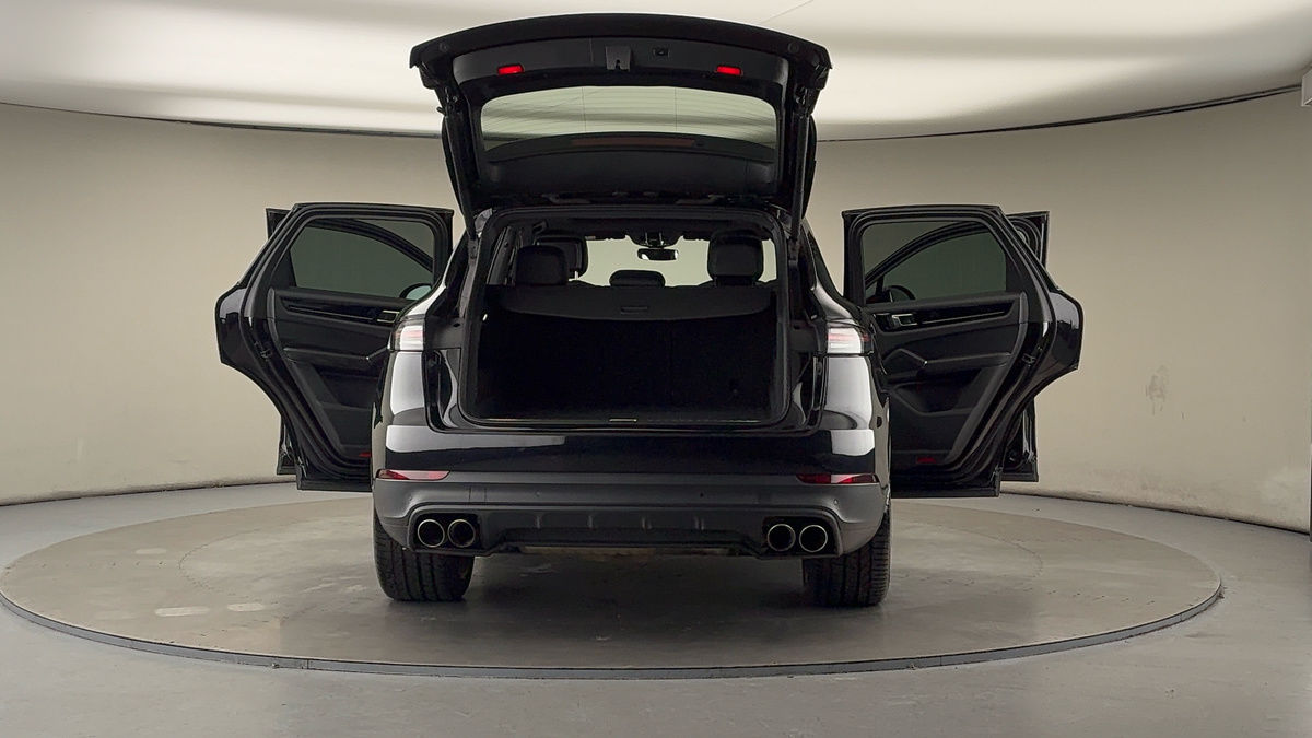 Used Porsche Cayenne 2018 for sale - 77014699: Photo 62