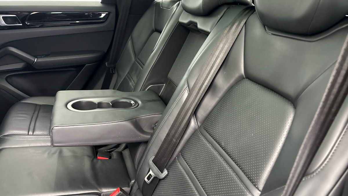 Used Porsche Cayenne 2018 for sale - 77014699: Photo 9