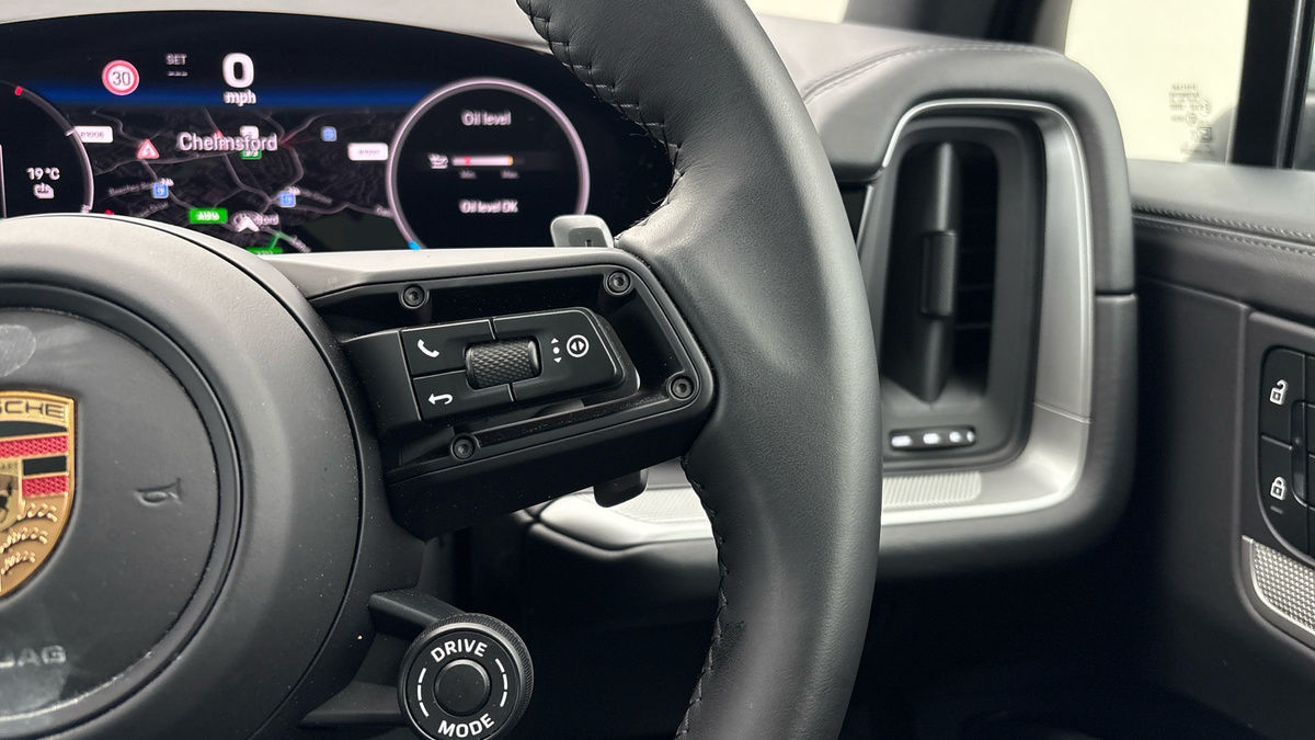 Used Porsche Cayenne 2025 for sale - 76583104: Photo 14