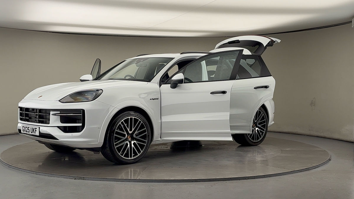 Used Porsche Cayenne 2025 for sale - 76583104: Photo 22