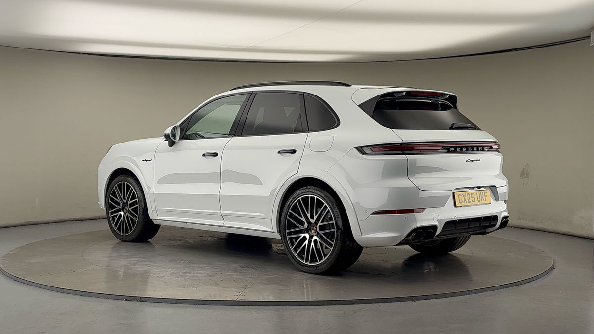 Used Porsche Cayenne 2025 for sale - 76583104: Photo 30