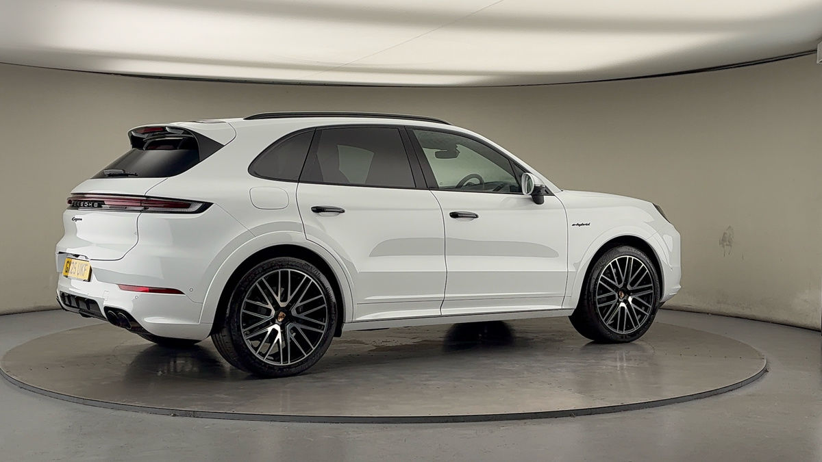 Used Porsche Cayenne 2025 for sale - 76583104: Photo 43
