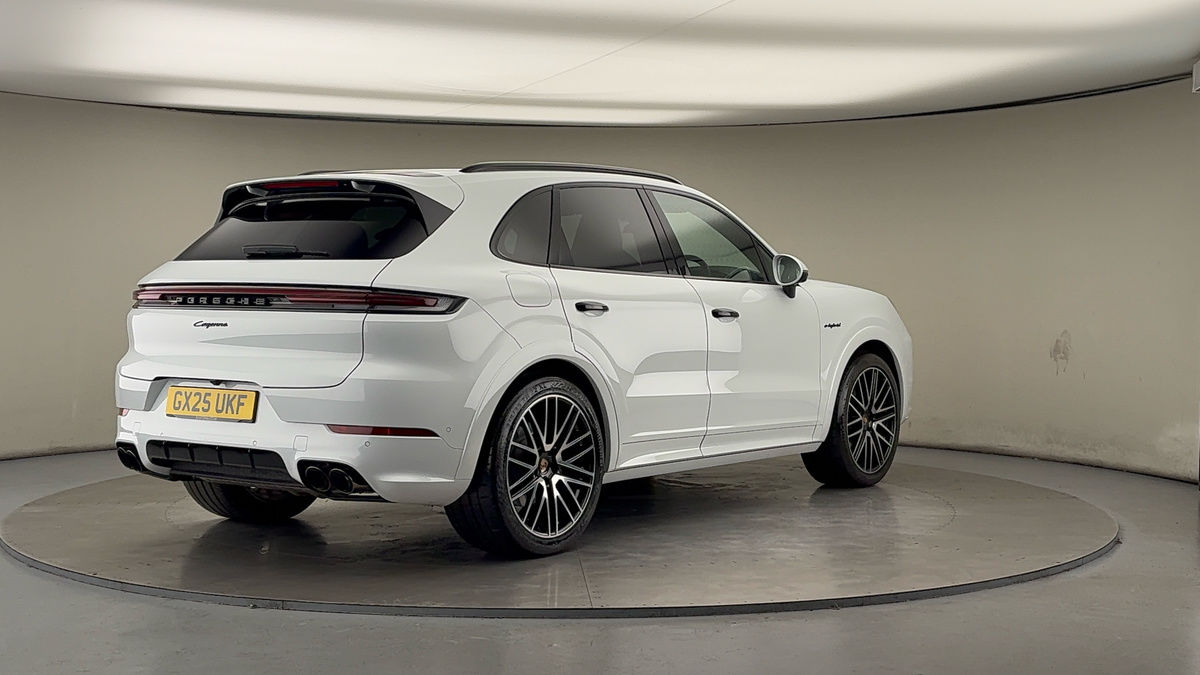 Used Porsche Cayenne 2025 for sale - 76583104: Photo 44