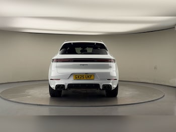 Used Porsche Cayenne 2025 for sale - 76583104: Photo
