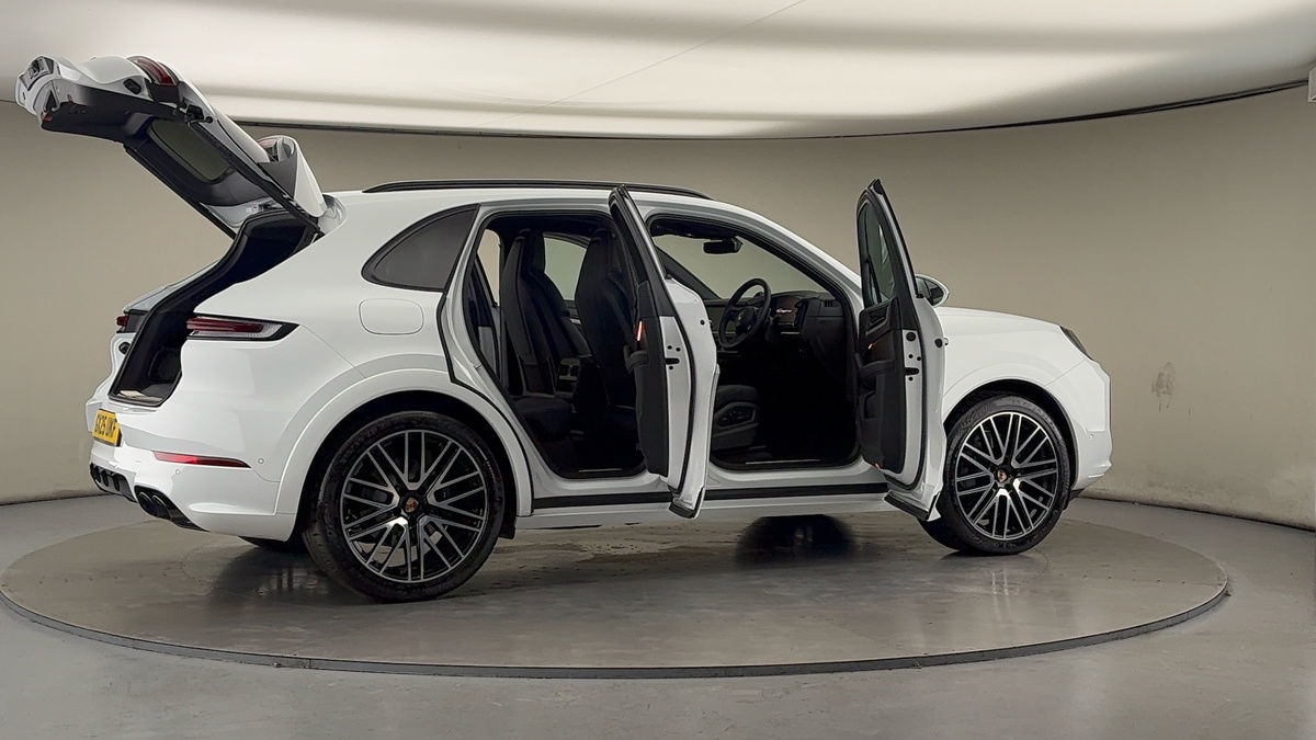 Used Porsche Cayenne 2025 for sale - 76583104: Photo 62