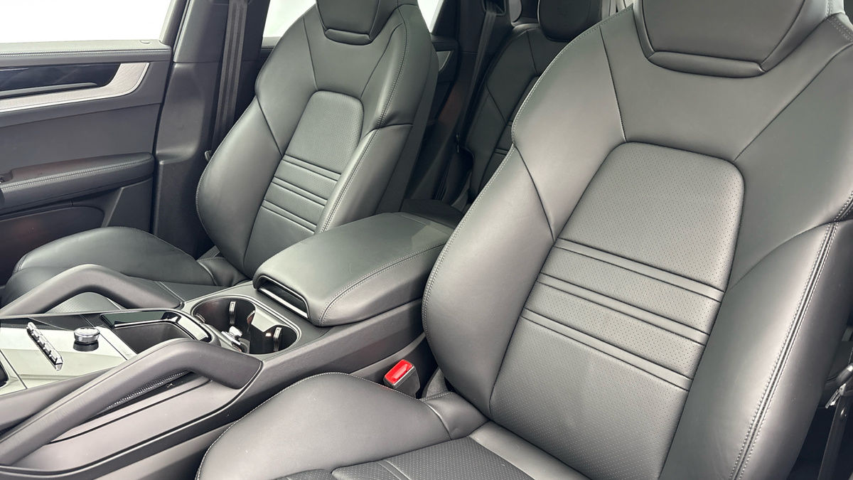 Used Porsche Cayenne 2025 for sale - 76583104: Photo 7