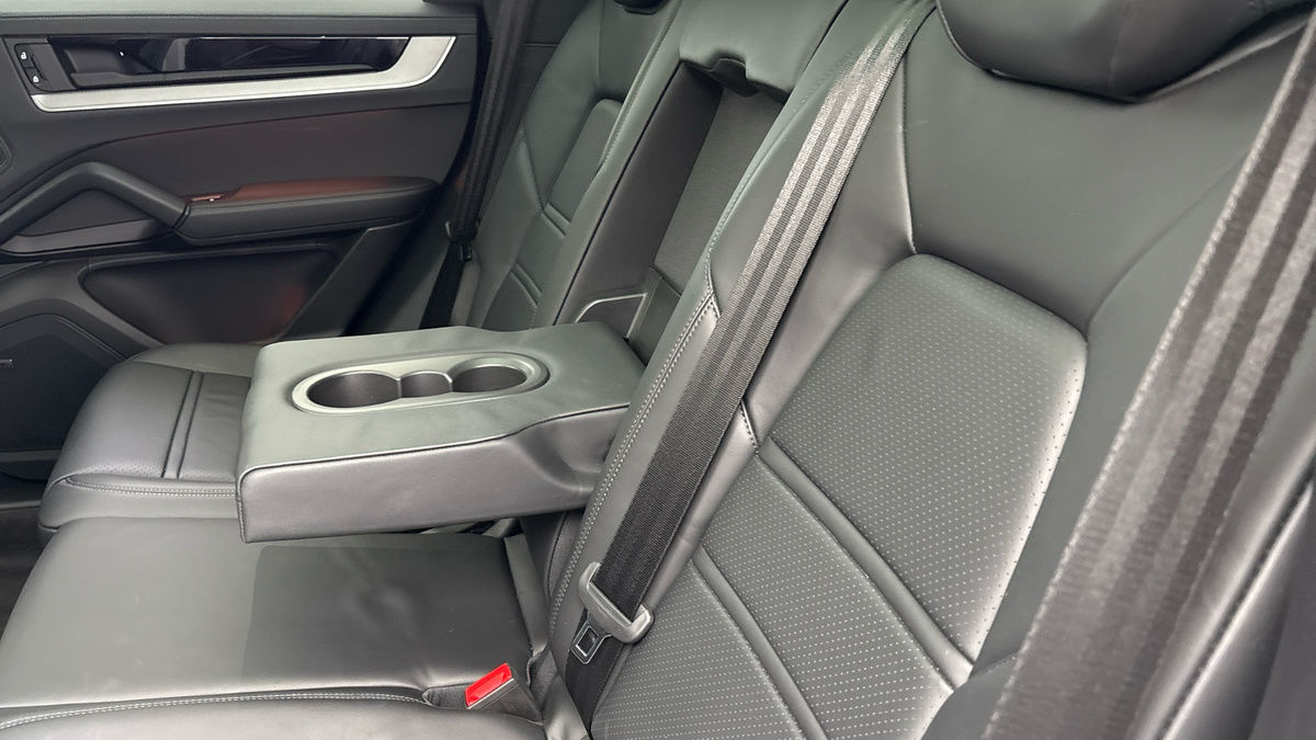 Used Porsche Cayenne 2025 for sale - 76583104: Photo 9