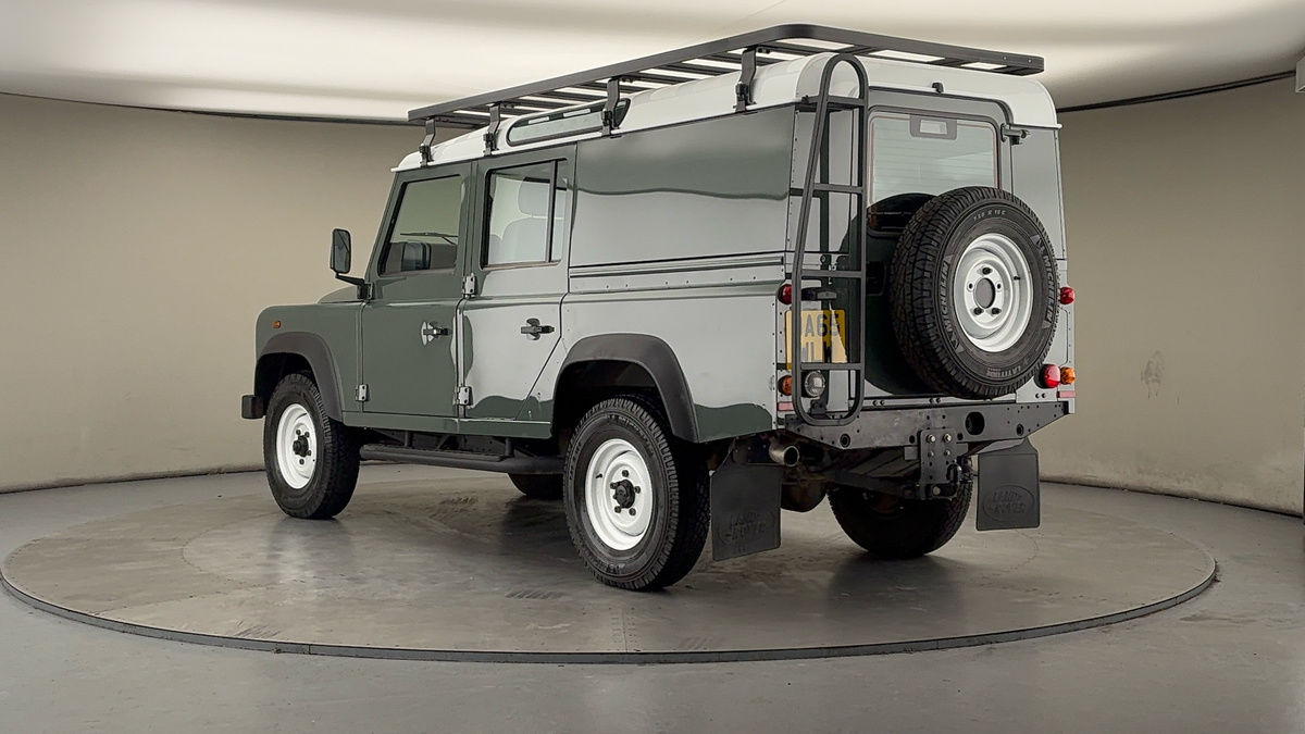 Used Land Rover Defender 110 2015 for sale - 77584256: Photo 2