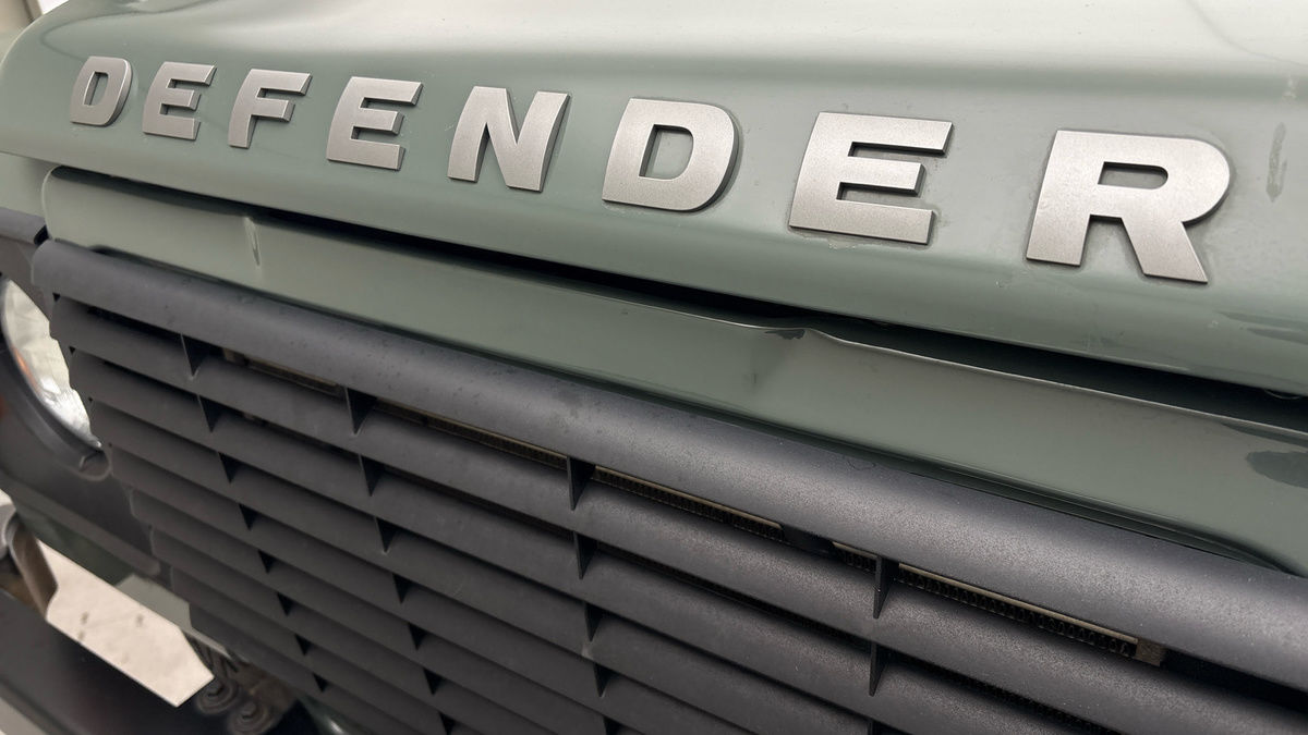 Used Land Rover Defender 110 2015 for sale - 77584256: Photo 24