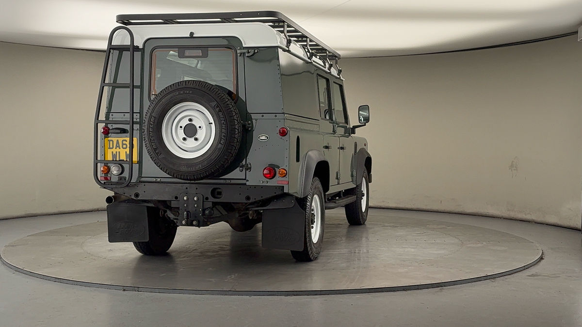 Used Land Rover Defender 110 2015 for sale - 77584256: Photo 41