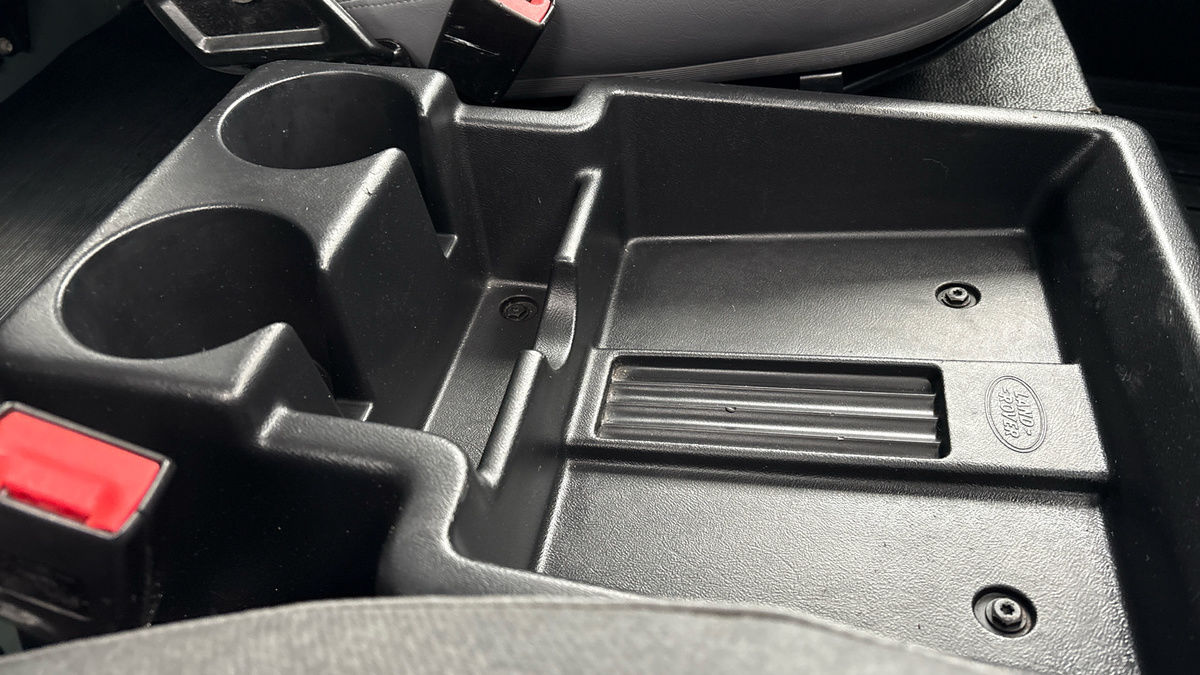 Used Land Rover Defender 110 2015 for sale - 77584256: Photo 9