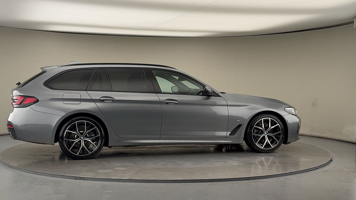 Used BMW 5 Series 2022 for sale - 76884649: Photo 38