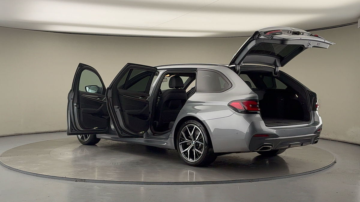 Used BMW 5 Series 2022 for sale - 76884649: Photo 44