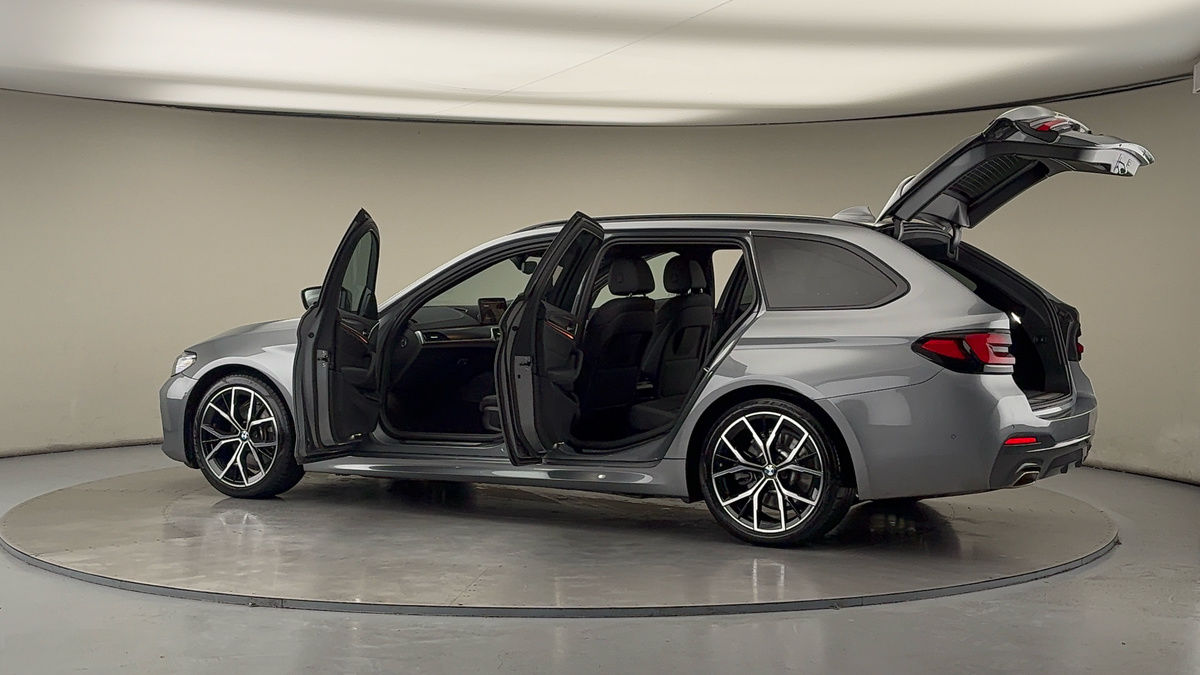 Used BMW 5 Series 2022 for sale - 76884649: Photo 46