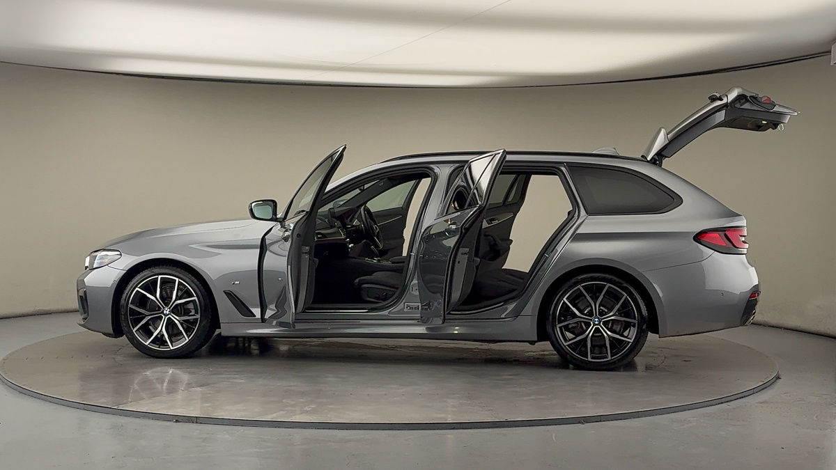 Used BMW 5 Series 2022 for sale - 76884649: Photo 47