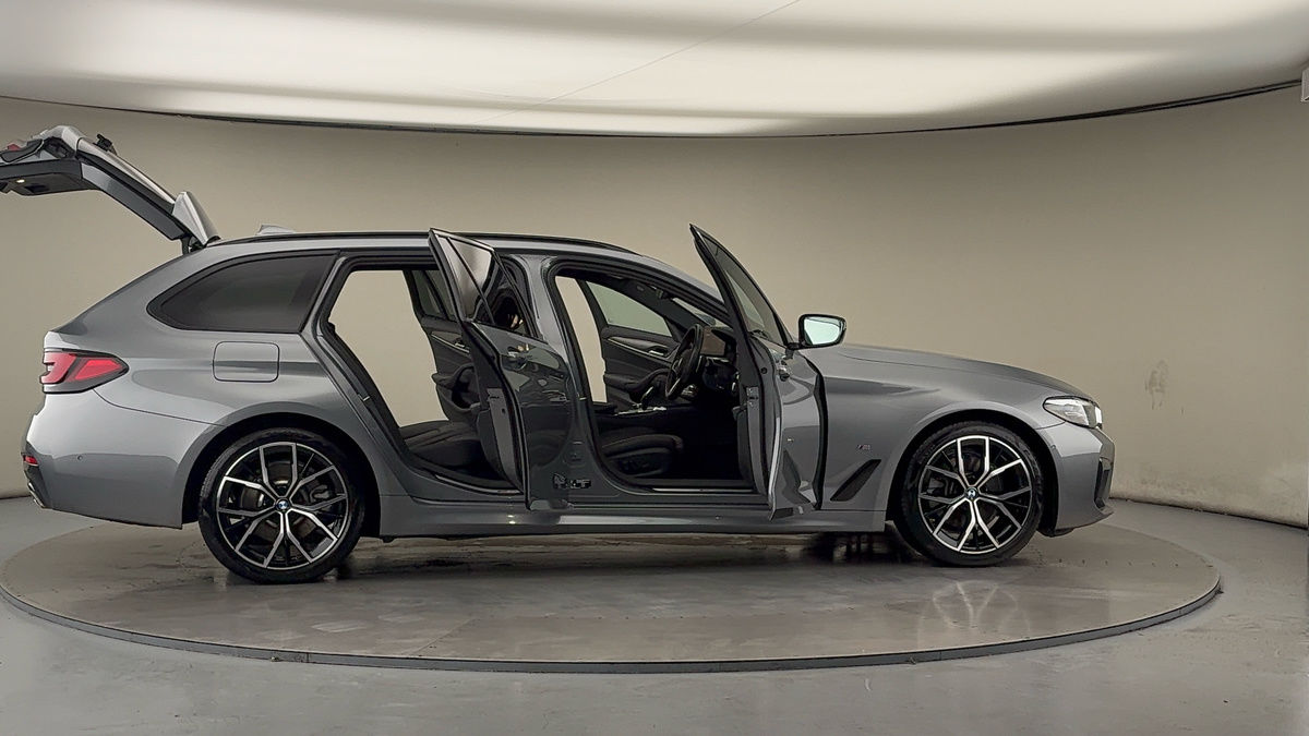 Used BMW 5 Series 2022 for sale - 76884649: Photo 57