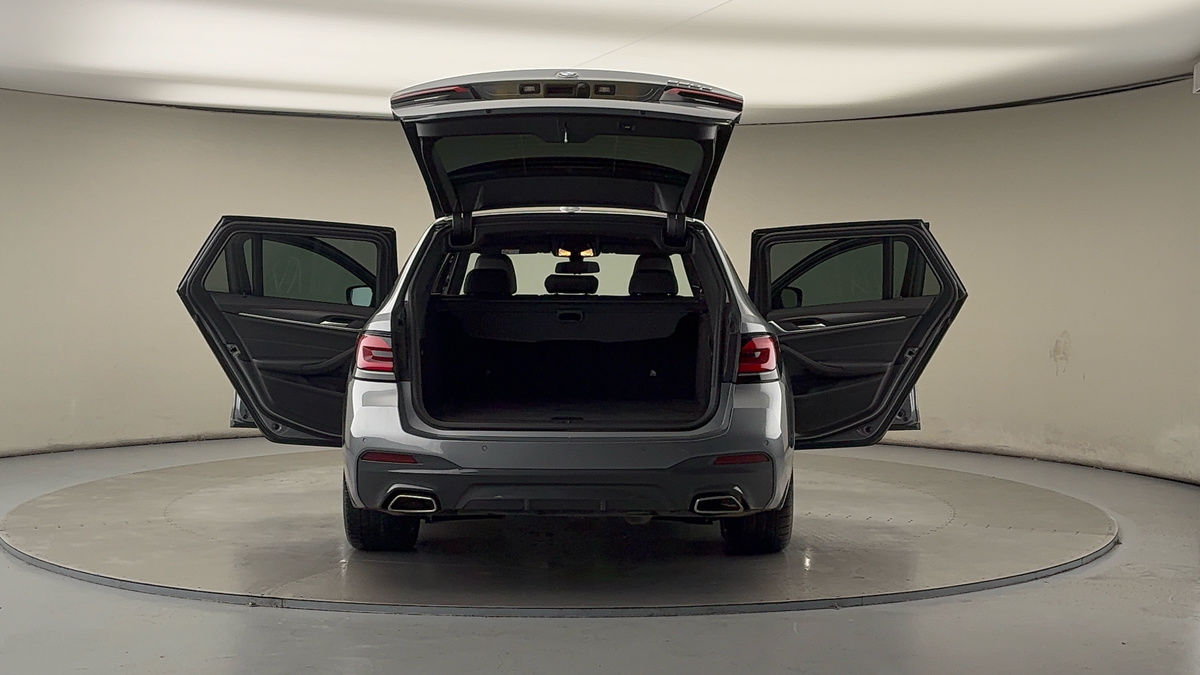 Used BMW 5 Series 2022 for sale - 76884649: Photo 61