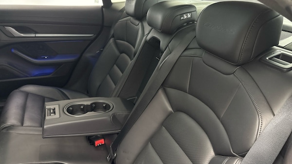 Used Porsche Taycan 2022 for sale - 76334558: Photo 15