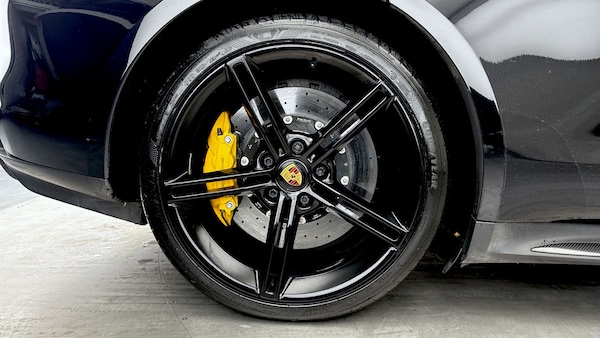 Used Porsche Taycan 2022 for sale - 76334558: Photo 16