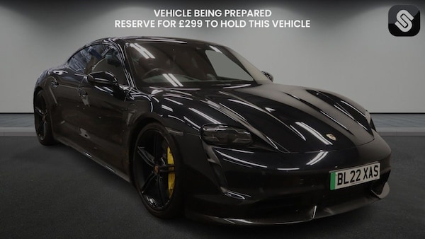 Used Porsche Taycan 2022 for sale - 76334558: Photo 2