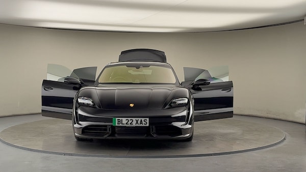 Used Porsche Taycan 2022 for sale - 76334558: Photo 63