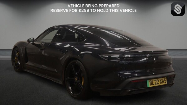 Used Porsche Taycan 2022 for sale - 76334558: Photo 6