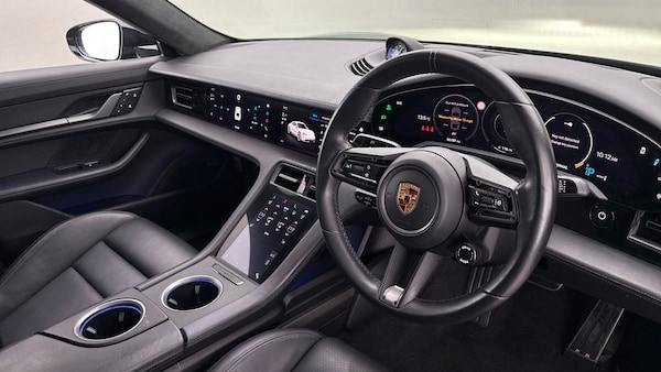 Used Porsche Taycan 2022 for sale - 76334558: Photo 9