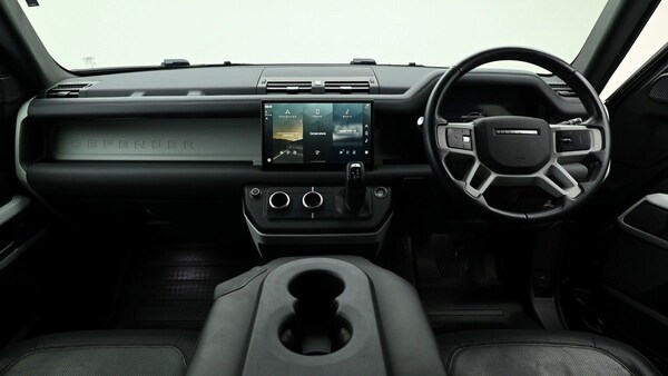 Used Land Rover Defender 110 2023 for sale - 74765997: Photo 4