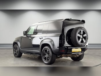 Used Land Rover Defender 110 2023 for sale - 78345362: Photo