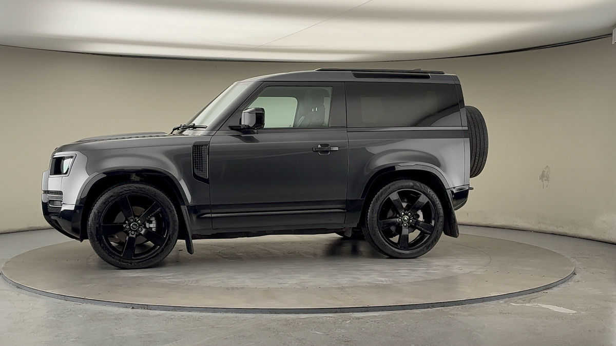 Used Land Rover Defender 2023 for sale - 76455048: Photo 35