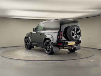 Used Land Rover Defender 90 2023 for sale - 76455048: Photo