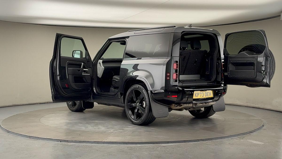 Used Land Rover Defender 2023 for sale - 76455048: Photo 51