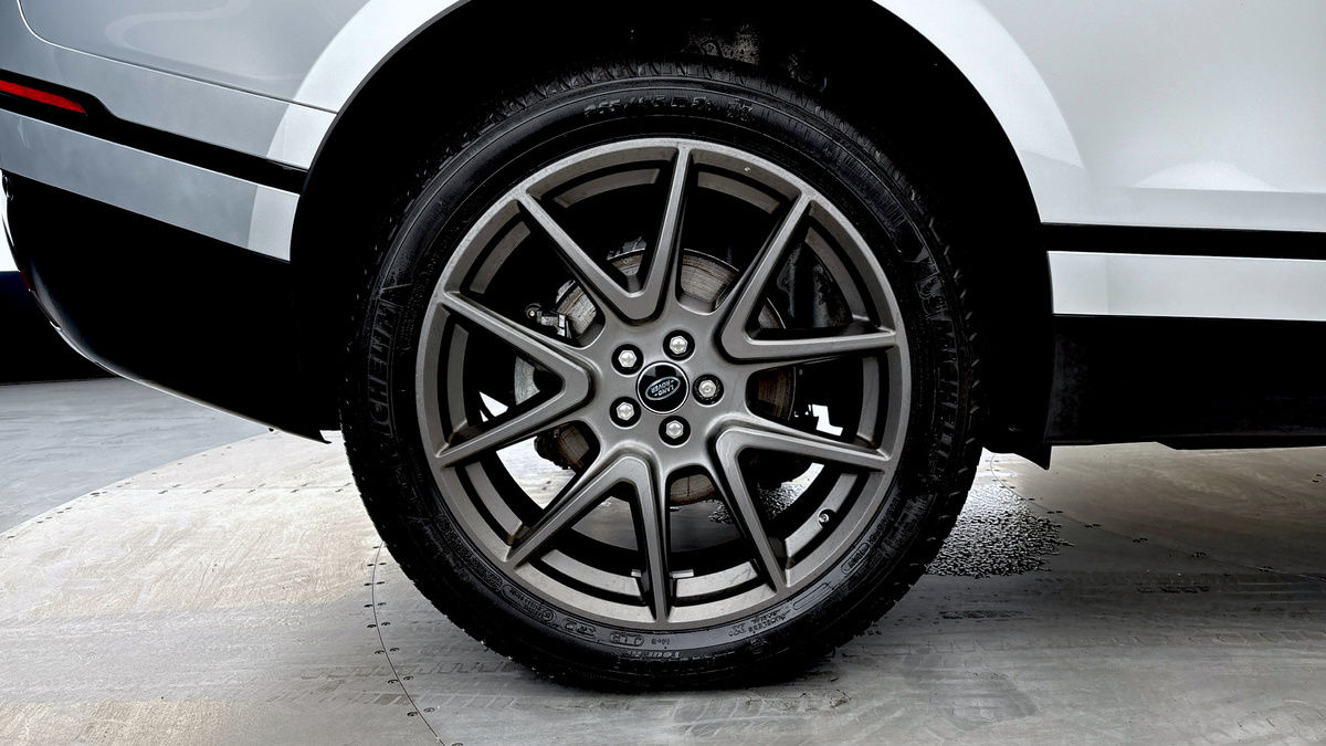 Used Land Rover Range Rover Velar 2024 for sale - 76357254: Photo 10