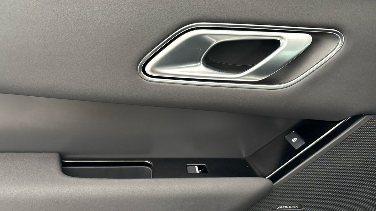 Used Land Rover Range Rover Velar 2024 for sale - 76357254: Photo 19