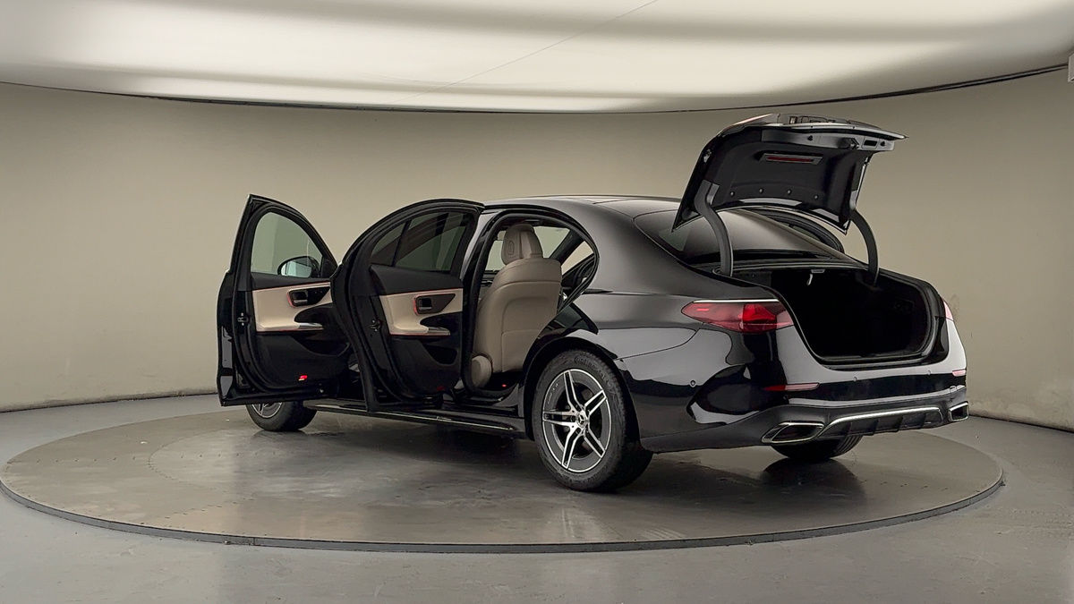 Used Mercedes-Benz E Class 2024 for sale - 76655669: Photo 43