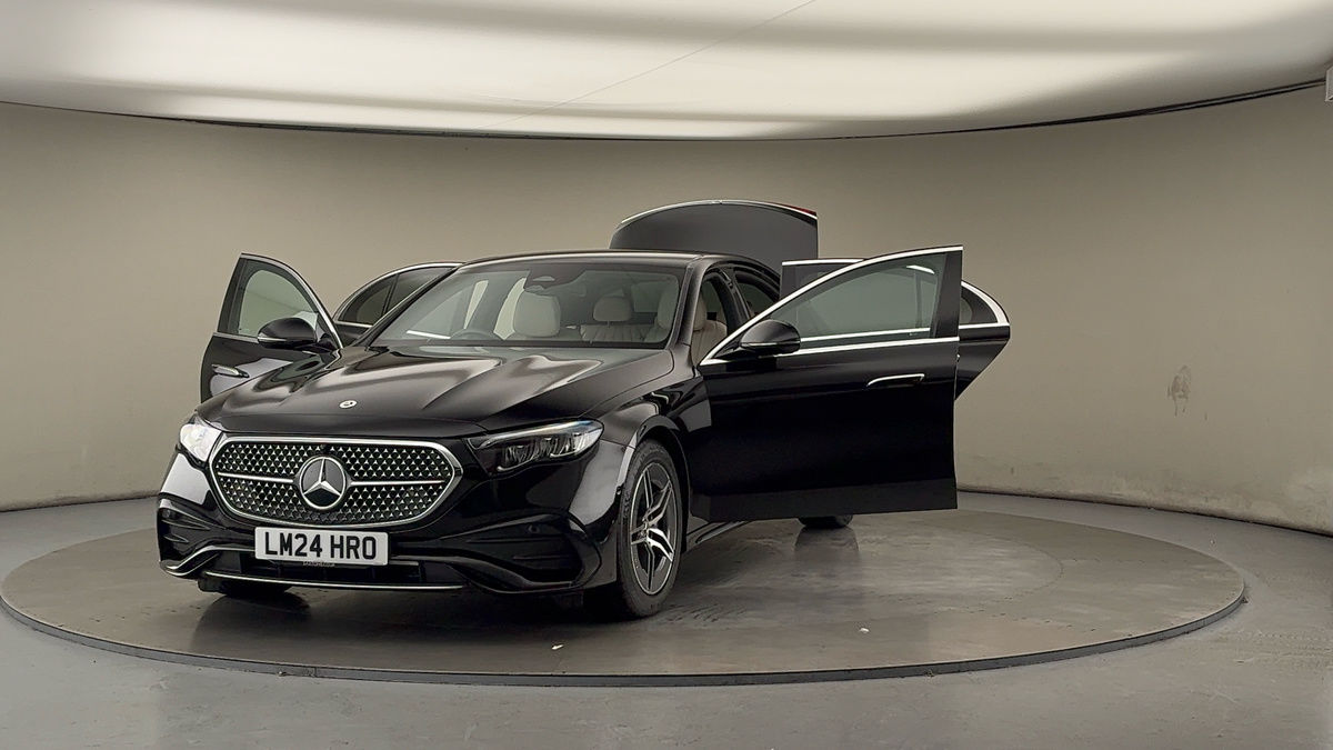 Used Mercedes-Benz E Class 2024 for sale - 76655669: Photo 50