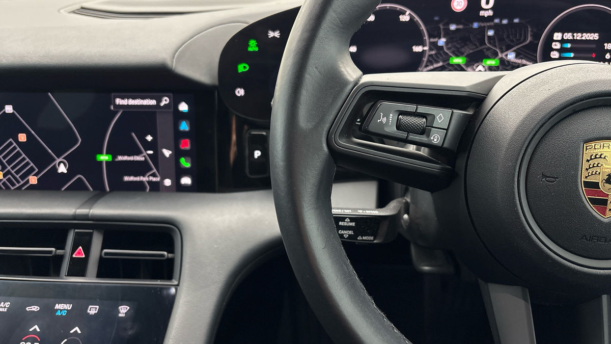 Used Porsche Taycan 2022 for sale - 76821419: Photo 13